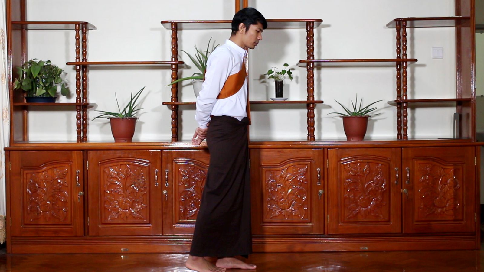 သွား လျှက် တရားရှုမှတ်နည်း